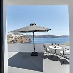Pearl Of Caldera - Boutique By Pearl Collection Oia