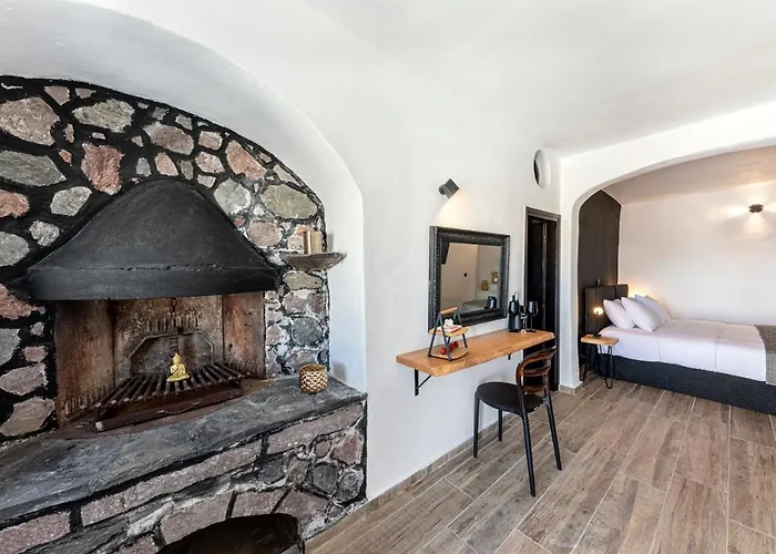 Pearl Of Caldera - Boutique By Pearl Collection 4*