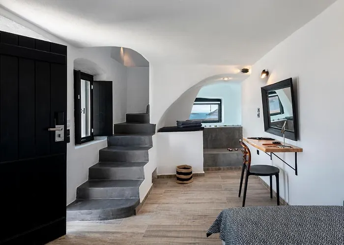 Pearl Of Caldera - Boutique By Pearl Collection 4*