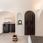 Pearl Of Caldera - Boutique By Pearl Collection 4*