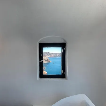 Pearl Of Caldera - Boutique By Pearl Collection