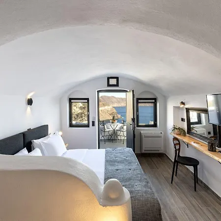 Pearl Of Caldera - Boutique By Pearl Collection 4*